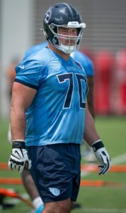 titans interested in re signing kevin zeitler, chig okonkwo