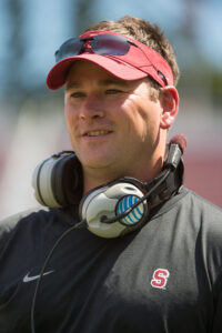 giants hire mike bloomgren as ol coach