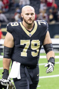 panthers to sign c luke fortner