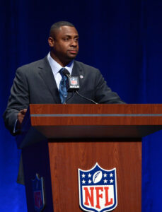 nfl lines up investors for professional flag football league