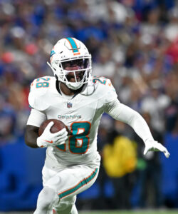 extension talks progressing between dolphins, rb de’von achane