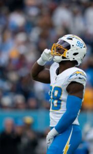 chargers ‘made offers’ to odafe oweh, zion johnson