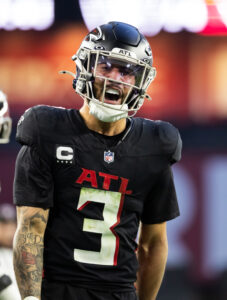 s jessie bates wants to retire a falcon