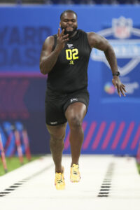 florida dt caleb banks up to 8 pre draft visits