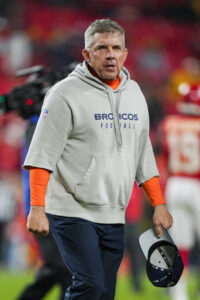 broncos extend hc sean payton