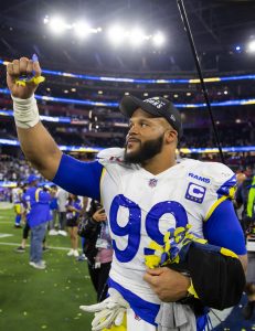 Aaron Donald Conducts Rams Workout aaron donald conducts rams workout