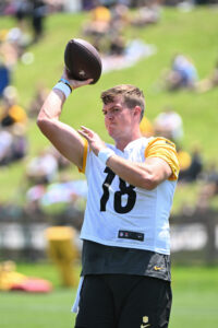 steelers’ mason rudolph, will howard to compete for backup qb spot?