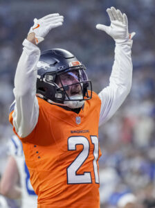 broncos cb riley moss not anticipating extension