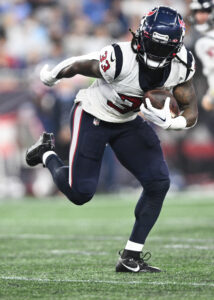 raiders sign rb dare ogunbowale