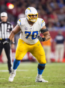 chargers lt rashawn slater returns to practice