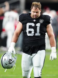jets to acquire ol jordan meredith from raiders