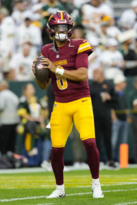 Commanders QB Marcus Mariota Exits Week 4 Game Due To Knee Injury commanders qb marcus mariota exits week 4 game due to knee injury